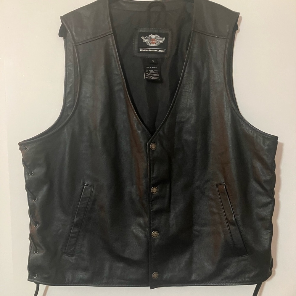 Pre Owned Mens Harley Davidson Pathway Vest in XL. No Tags